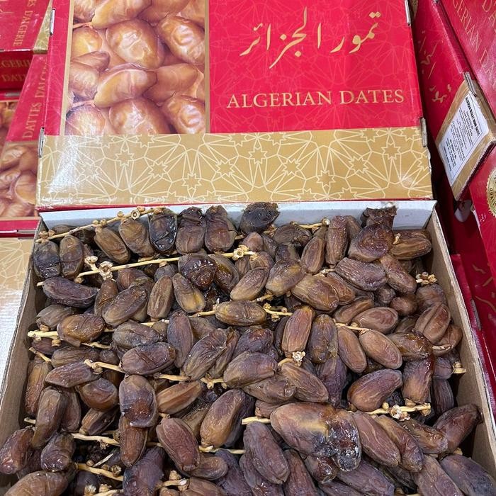 

Kurma Tunis Tangkai Algeria Kemasaan 5kg