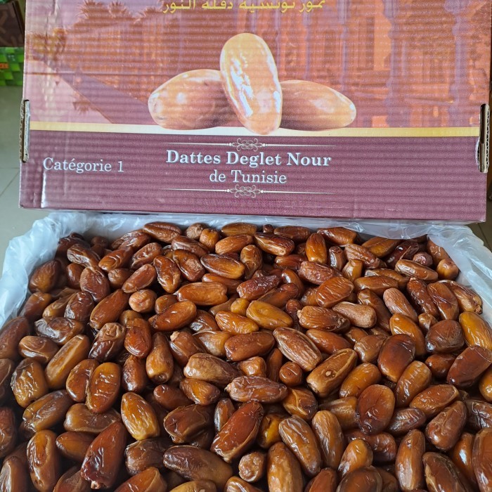 

KURMA TUNISIA MADU PREMIUM 1DUS 5KG FRESH ENAK