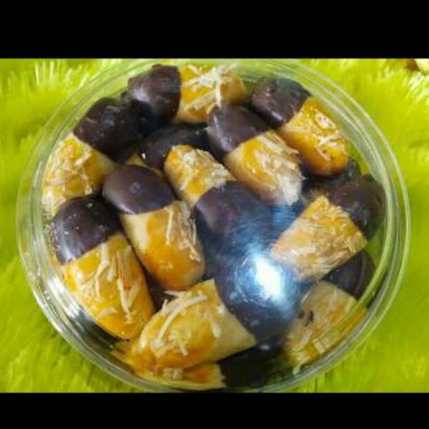 

SPECIAL Kastangel-rasa keju kuker coklat-250gr-kemasan-manis-jajanan murah wdr-75