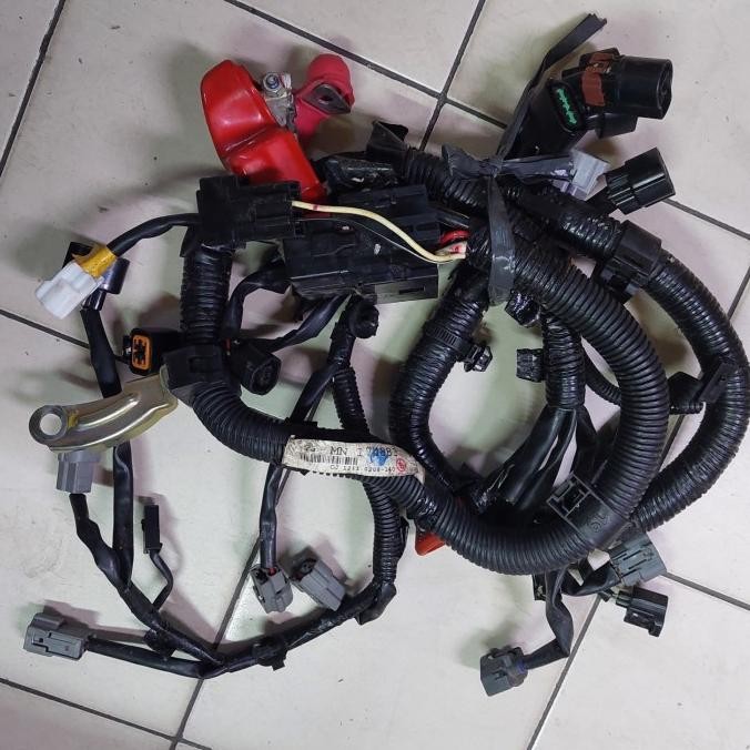 Kabel Body Mn174883 Asli Mitsubishi T120Ss Injeksi Kualitas