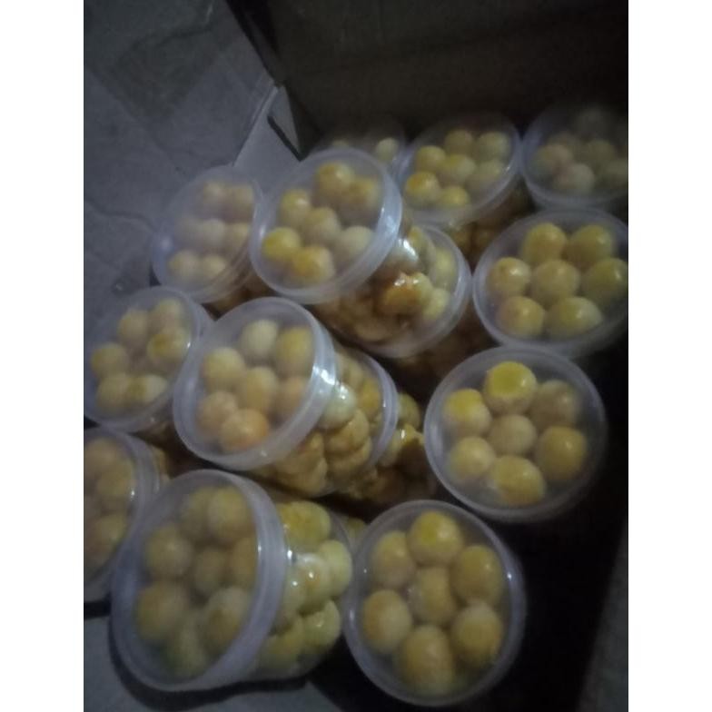 

Kue Nastar Enak Empuk Di Mulut Ukuran 400Ml Stock