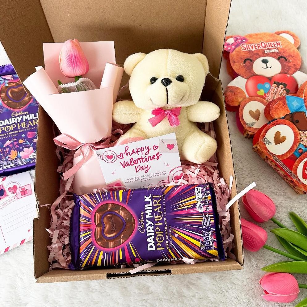 

SALE HAMPERS VALENTINE/ KADO VALENTINE/ HADIAH VALENTINE/ HAMPERS COKELAT VALENTINE SD83