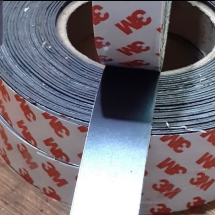 

MAGNET TAPE 50MM 1,5MM X 5M