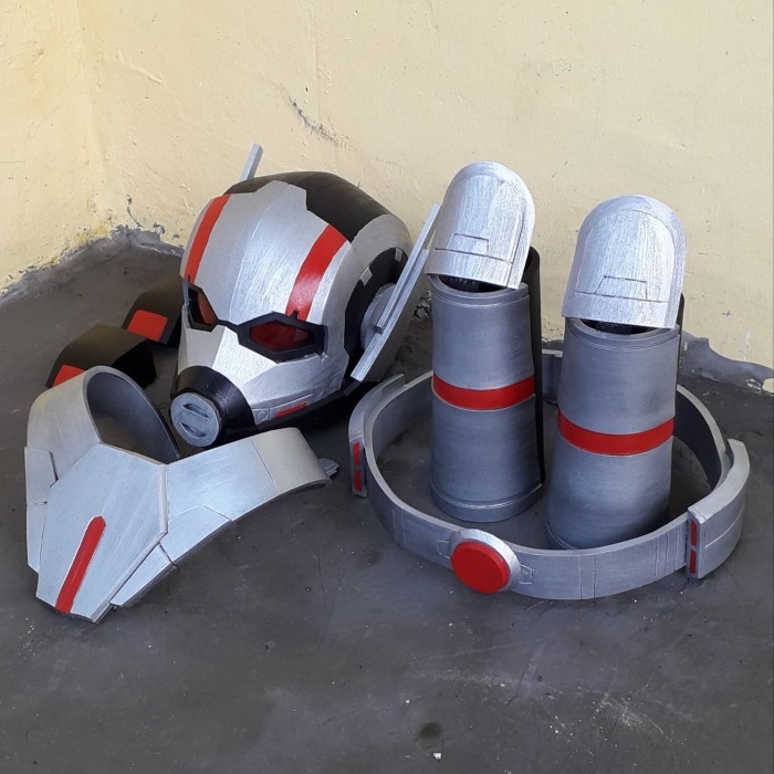KOMPLIT Helm ant man dan aksesoris kostum ant man