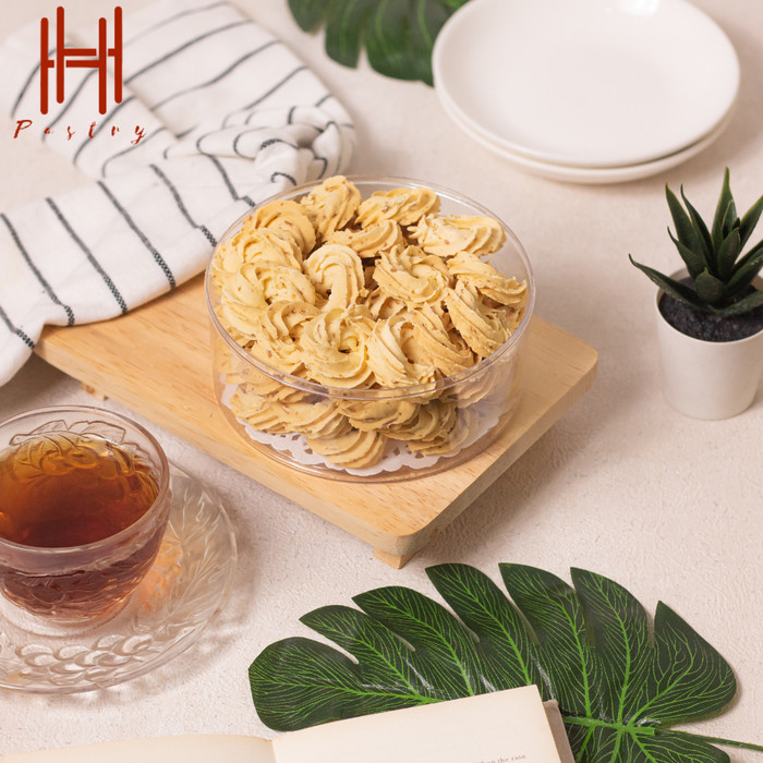 

Product Terlaris Kue Sagu Keju / Cheese Sagoo