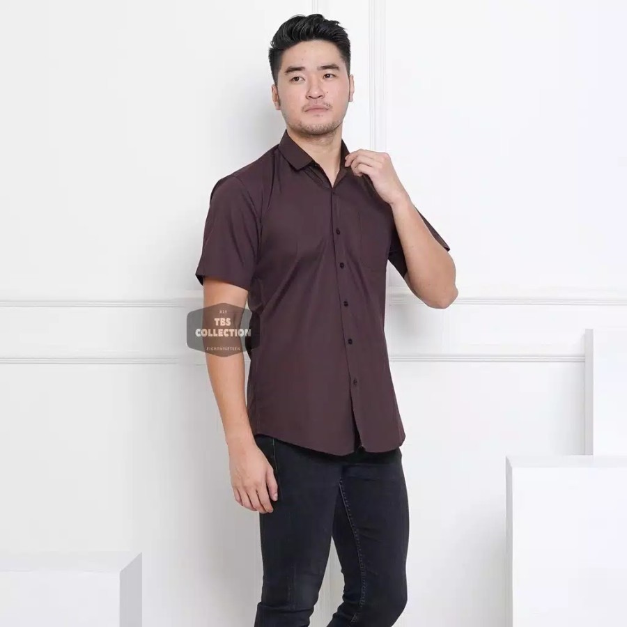 Kemeja Pria Lengan Pendek Coklat Polos Slimfit Cowok Casual Kantor - M