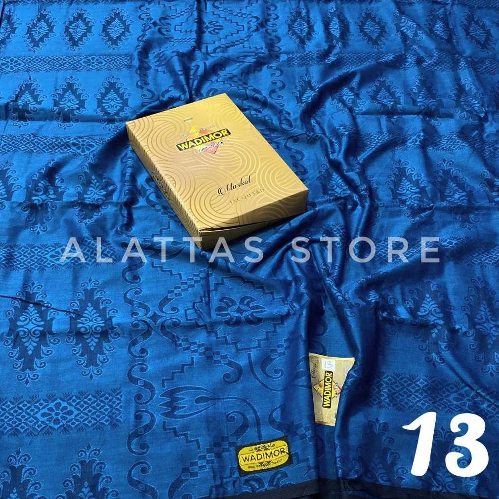 SARUNG WADIMOR JAQUAR MASKOT MOTIF BHS  GOLD ORI SERAGAMAN / Kembangan/ Sarung Wadimor Jaguar Antik