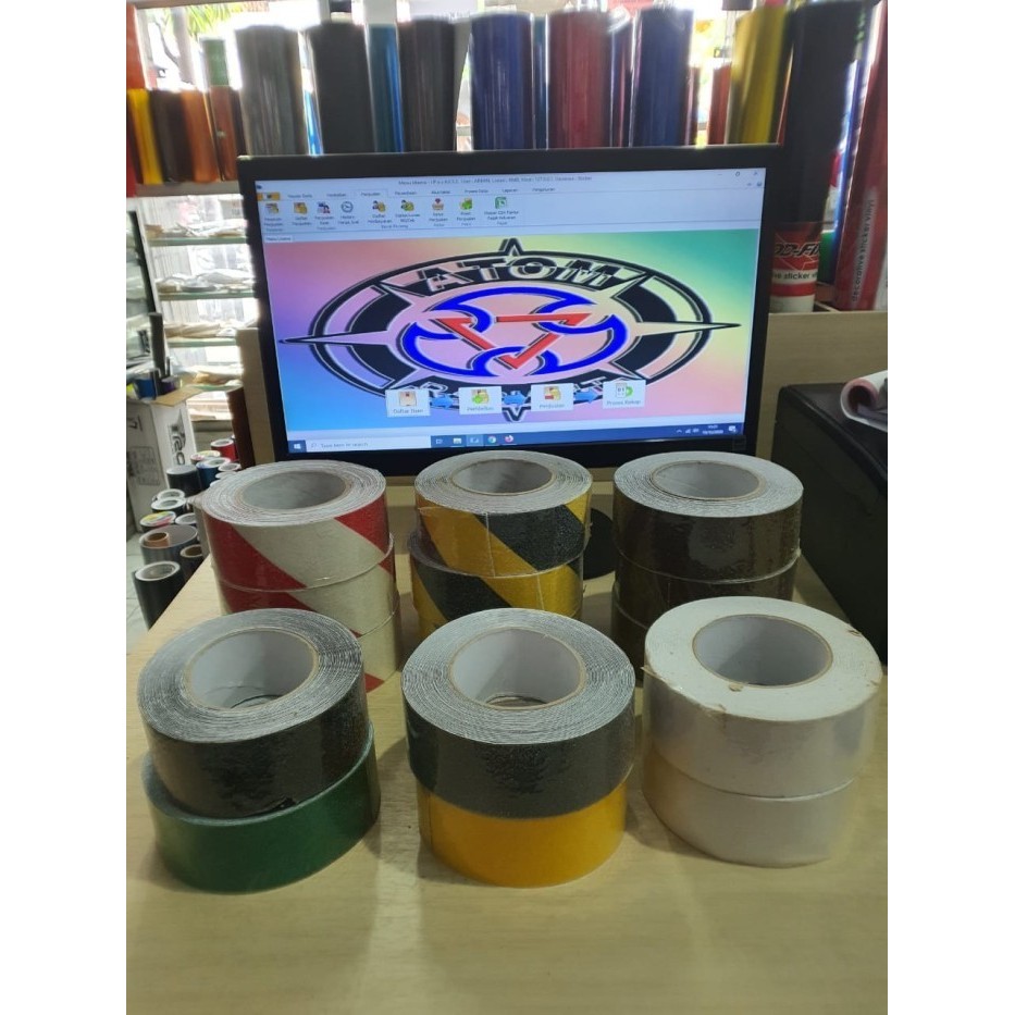 

Anti Slip / Slip Resistant Belang lebar 5 cm ( Rol )