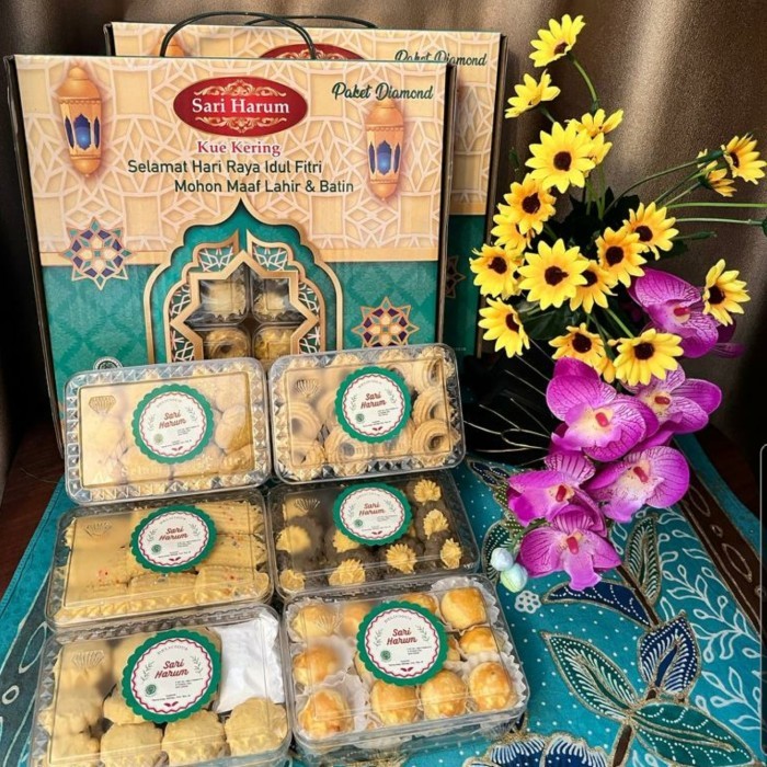 

New! SARI HARUM PAKET KUE KERING LEBARAN DIAMOND PARCEL HAMPERS IDUL FITRI Lebaran