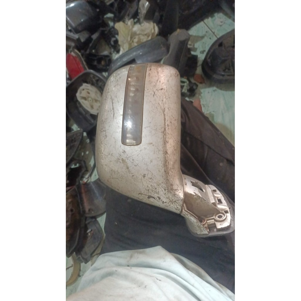 spion hyundai trajet 2001 orginal