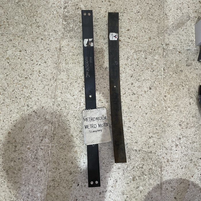 Per Daun Mobil Modif Untuk Pak Ario