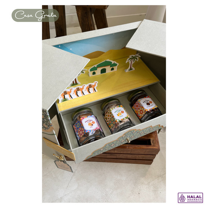 

MUBARAK IDUL FITRI HAMPERS BY CASA GRATA HAMPERS LEBARAN / PARCEL