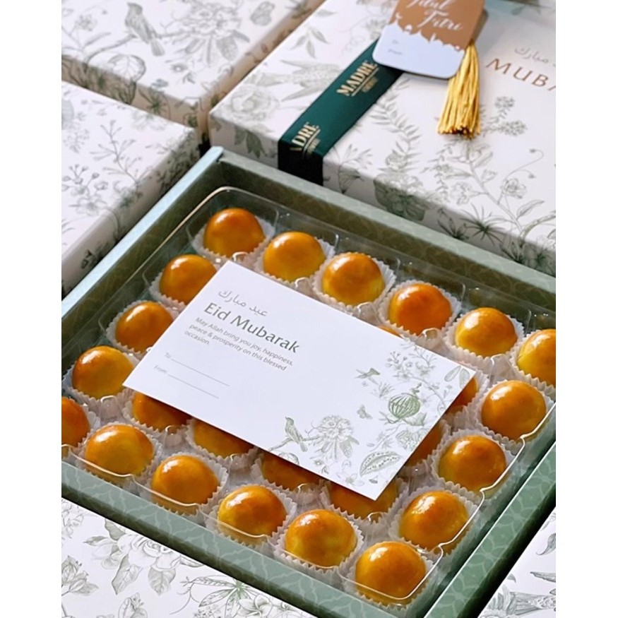 

PREMIUM NASTAR IN BOX HAMPER (WIJSMAN)