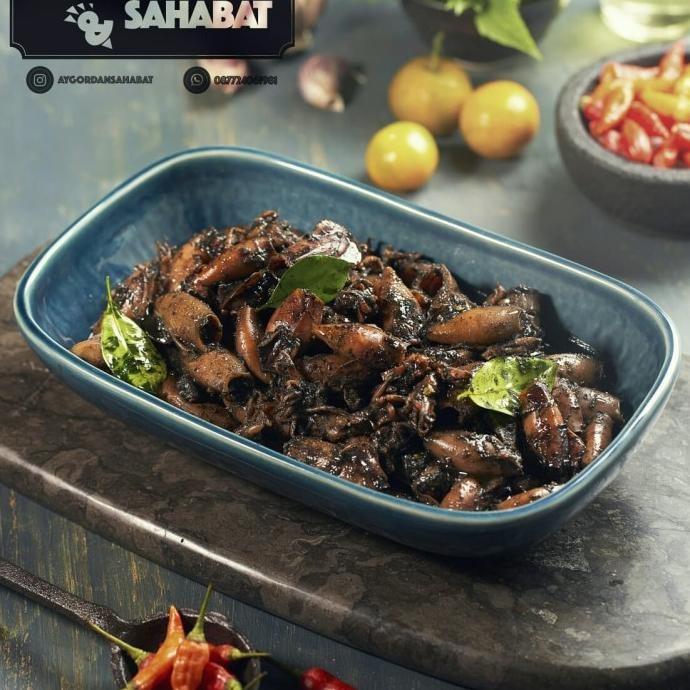 

Cumi Hitam & Sahabat (Cumi Hitam Kaya Akan Rasa Rempah)