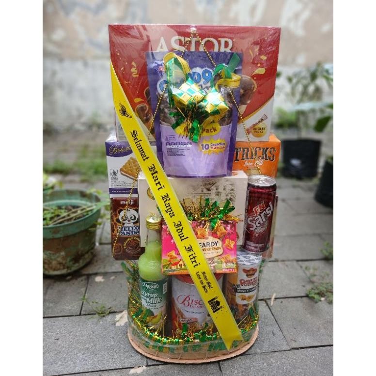 

AURORAE PARCEL/HAMPERS/BINGKISAN/KADO/PARSEL/HANTARAN KUE SNACK BISKUIT LEBARAN IDUL FITRI/IMLEK/NATAL