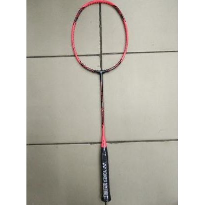 TERBARU - Raket Badminton Yonex Voltric 10 DG - Original