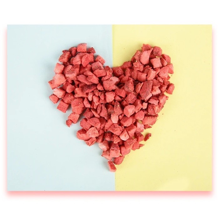 

Promo Terbatas Freeze Dried Fruit Strawberry Cube / Potongan Strawberry Kering 1 Kg Aman