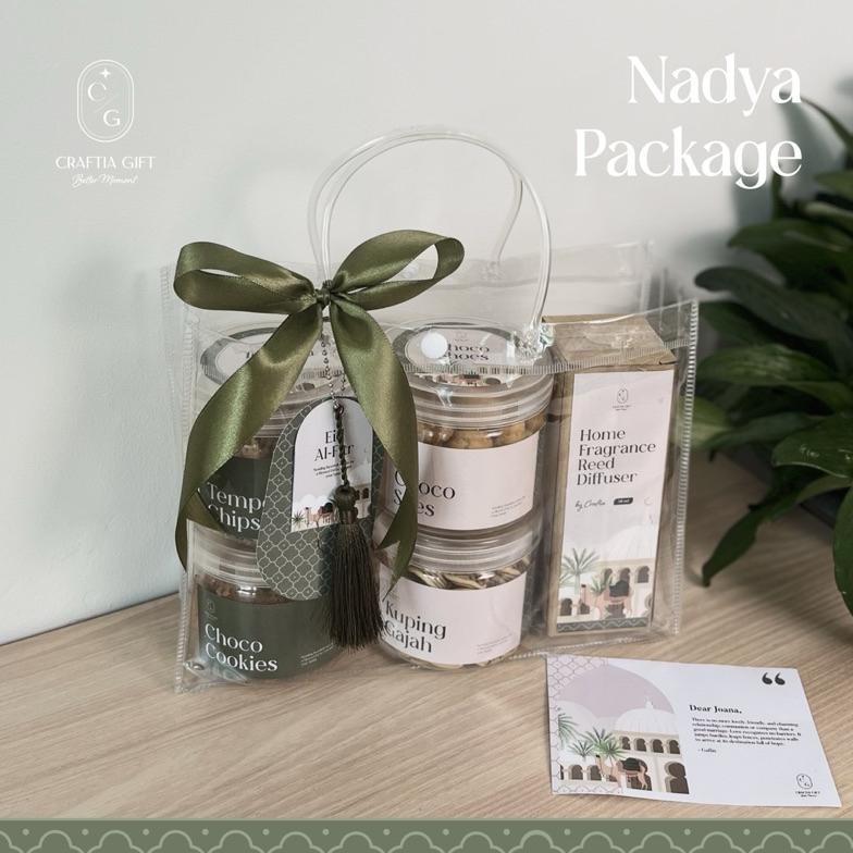 

ed-7 Hampers Lebaran Idul Fitri Nadya Package | Hampers Snack Kering | Hampers Hijab | Hampers Ramadhan 2025 Berkualitas