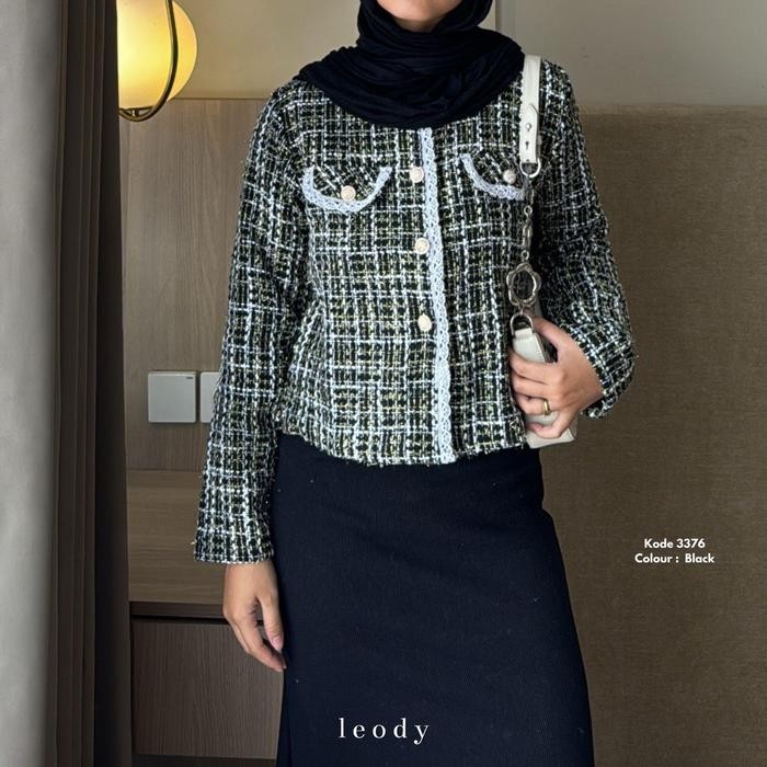 Tweedy Blazer By Leody