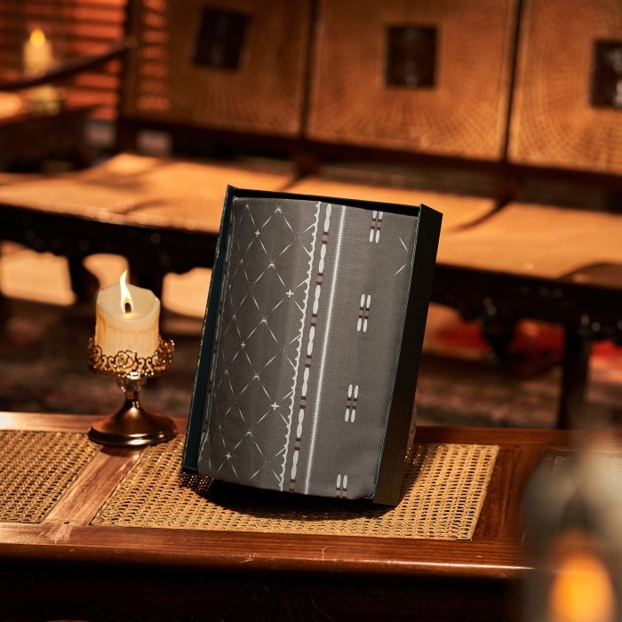 HOWEL AND CO - RAYYAN (SARUNG)