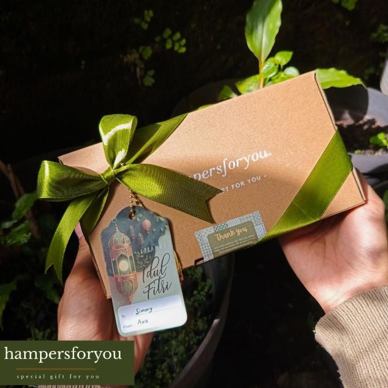 

Hampers Kue Kering | Hampers Ramadhan | Hampers Idul Fitri| Free Custom Card | Idul Adha | Kue Kering Dan Sejadah Gosend Dan Regular Diskon