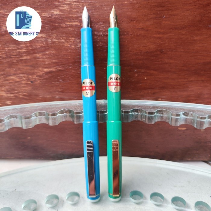 

PILOT FOUNTAIN PEN CLASSIC NOS ORIGINAL PILOT JAPAN