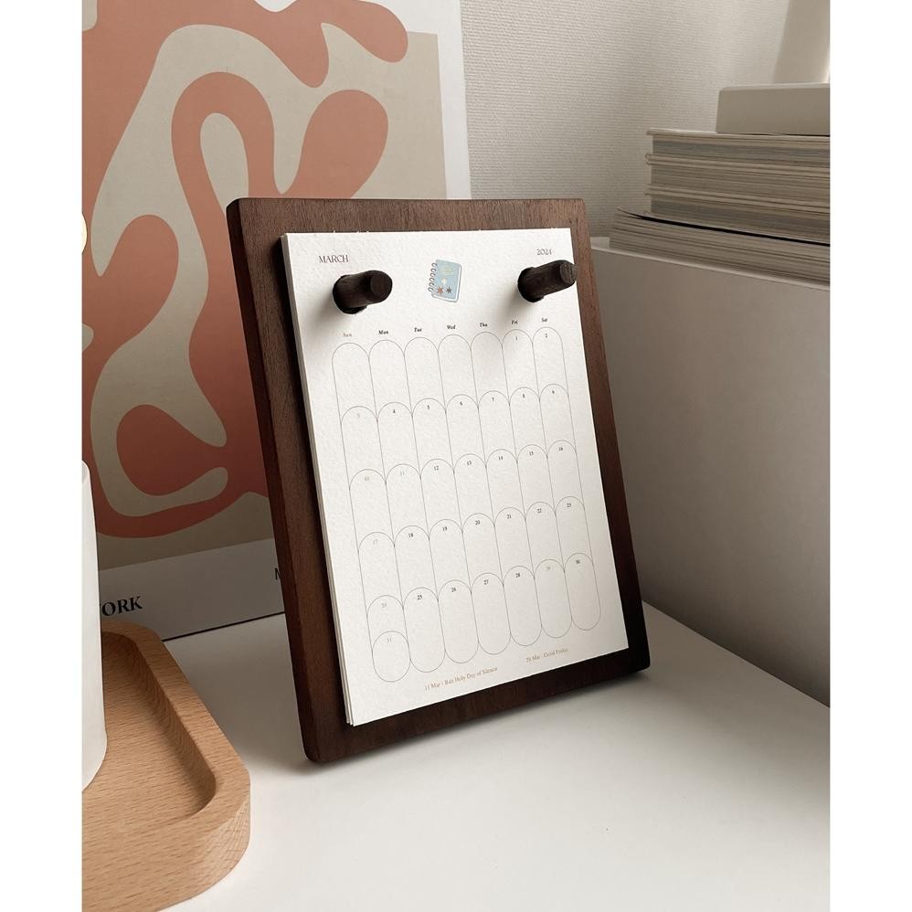 

Wooden Desk Calendar