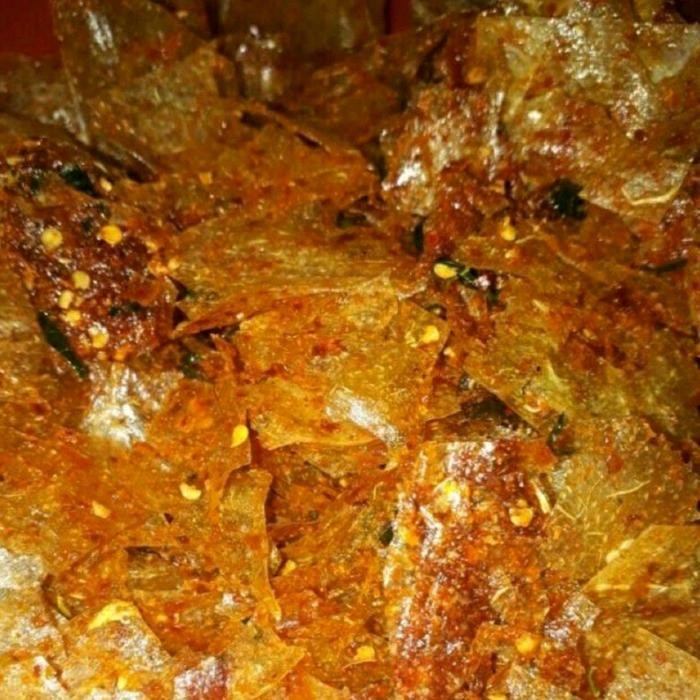 

TERBATAS keripik kaca pedas daun jeruk 500gram Food Snacks Kripca