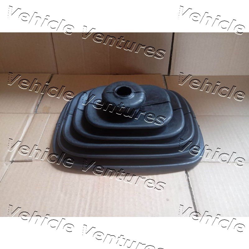 KARET TUTUP TONGKAT TUAS GIGI PERSENELENG PERSENELING DYNA SAURUS HINO DUTRO