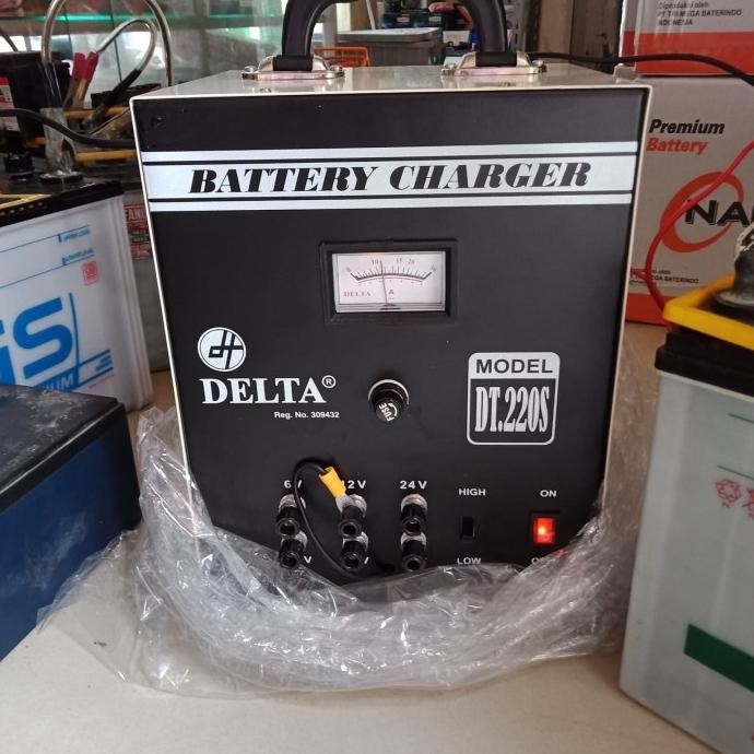 TERMURAH - CHARGER AKI MERK DELTA DT220S AKI MOTOR MOBIL