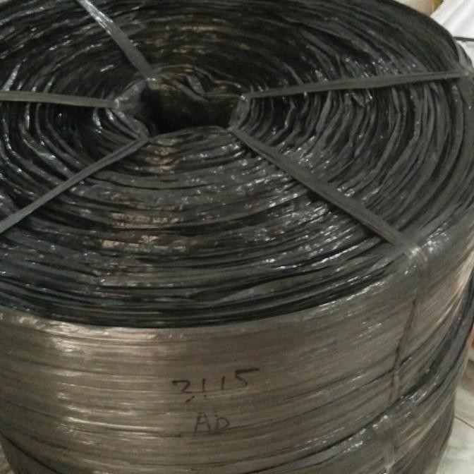 

TERBARU - Tali Rafia Hitam 38kg/roll s/d 50kg/roll