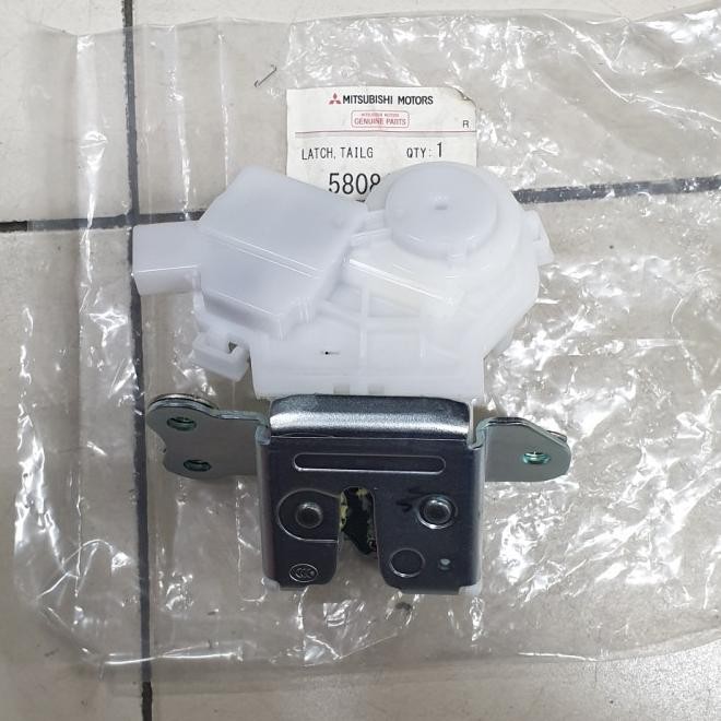 Door Lock Bagasi Asli Mitsubishi All New Pajero Sport