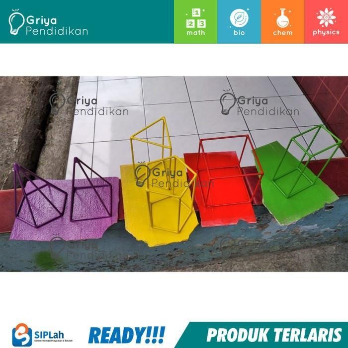 

Rangka Bangun Ruang Besi - 6 Jenis/Set - Griya Pendidikan