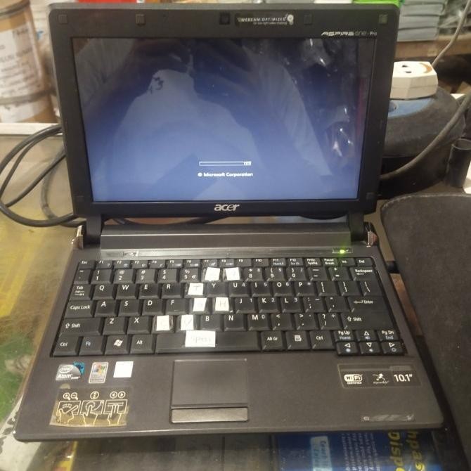 Buruan beli] laptop aspire one intel atom + adaptor bekas acer notebook sesuai pic