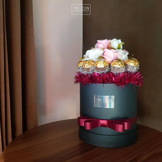 

Ferrero Rocher & Rose Bloom Box | Buket Coklat | Kado Anniversary Terlaris