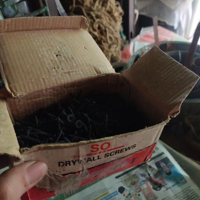 ] Sekrup hitam untuk seng multiroof seng genteng sekrup gipsum