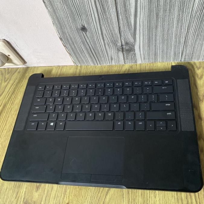 Palmrest Keyboard Cover Bawah Laptop Blade Razer Rz09-0195 Co