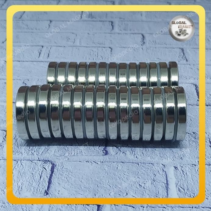 Magnet Neodymium N45 30x5mm murah
