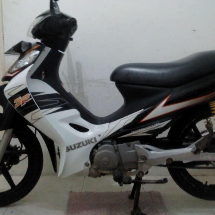 Lis Body Stiker Striping New Smash 110 Sr Cw 2007 Putih Hitam Ori Sgp Original Dan Terpercaya