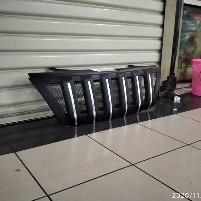 Grill Panther Touring 2008-2012 Model Prado