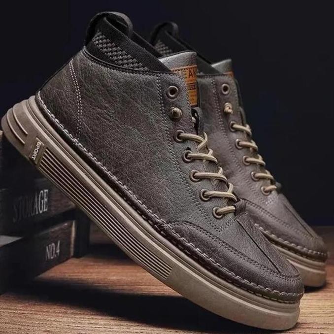 Promo Sepatu Sneakers Pria Model Kulit Casual Import Martin Boots Boy Mid-Top Shoes Snekers Kasual S