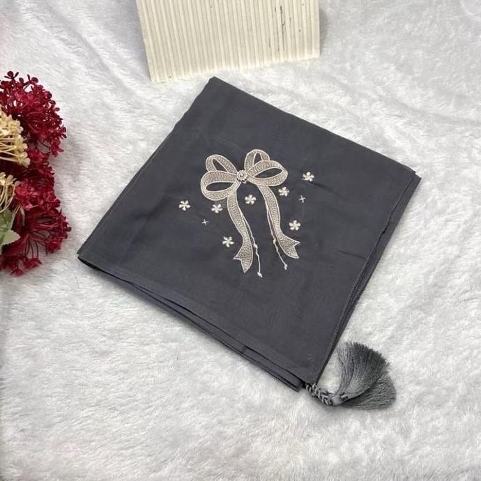 Grosir Hijab Segi Empat Paris Coquette Bordir Pita Bintang Tasel Premium |Hijab Paris Pita Bintang P