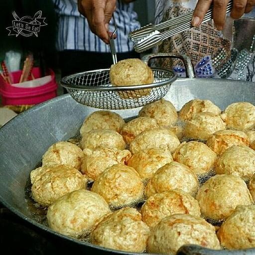 

BASO GORENG ANUGERAH GOR PAJAJARAN BANDUNG