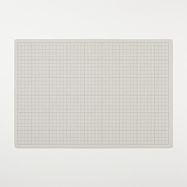 

MUJI CUTTING MAT A3 - KARET TATAKAN POTONG KERTAS