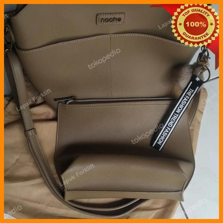 [LFL] TAS SELEMPANG WANITA MURAH NOCHE SEKELAS HUSH PUPPIES BEKAS PRELOVED