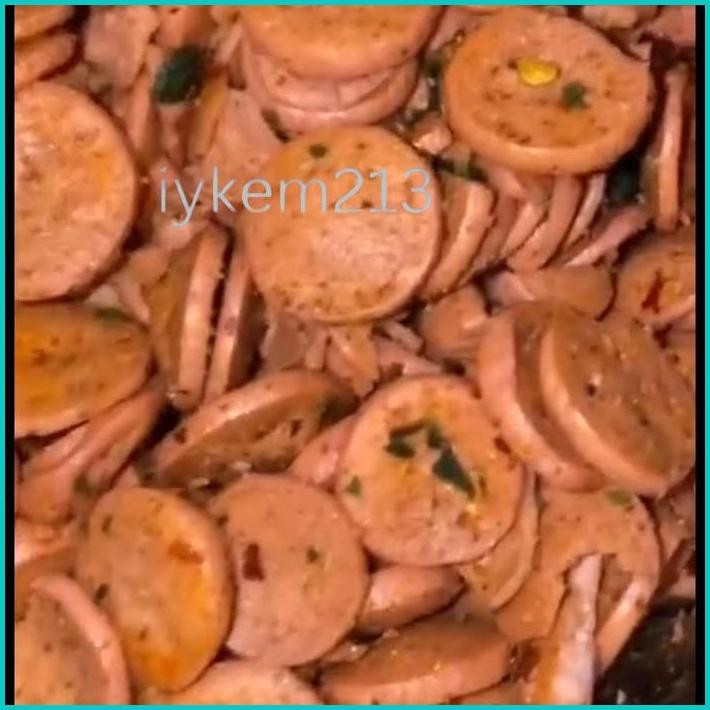 

KERIPIK SOSIS AYAM GORENG KERING ORIGINAL SOSRENG 100 GR FOOD CAMILAN VIRAL KERIPIK CEMILAN SOSIS ENAK PEDAS