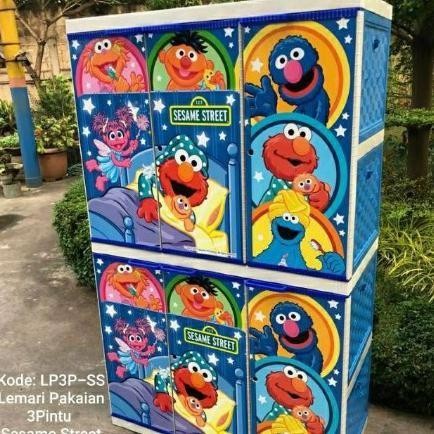 Lemari pakaian baju plastik akako LP3P JUMBO 3 pintu Karakter Motif Ranting Burung Elmo