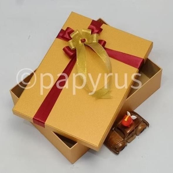 

PAPYRUS 25x35 Tinggi 10cm Kotak Kado Gift Box Hadiah KOTA KADO V1