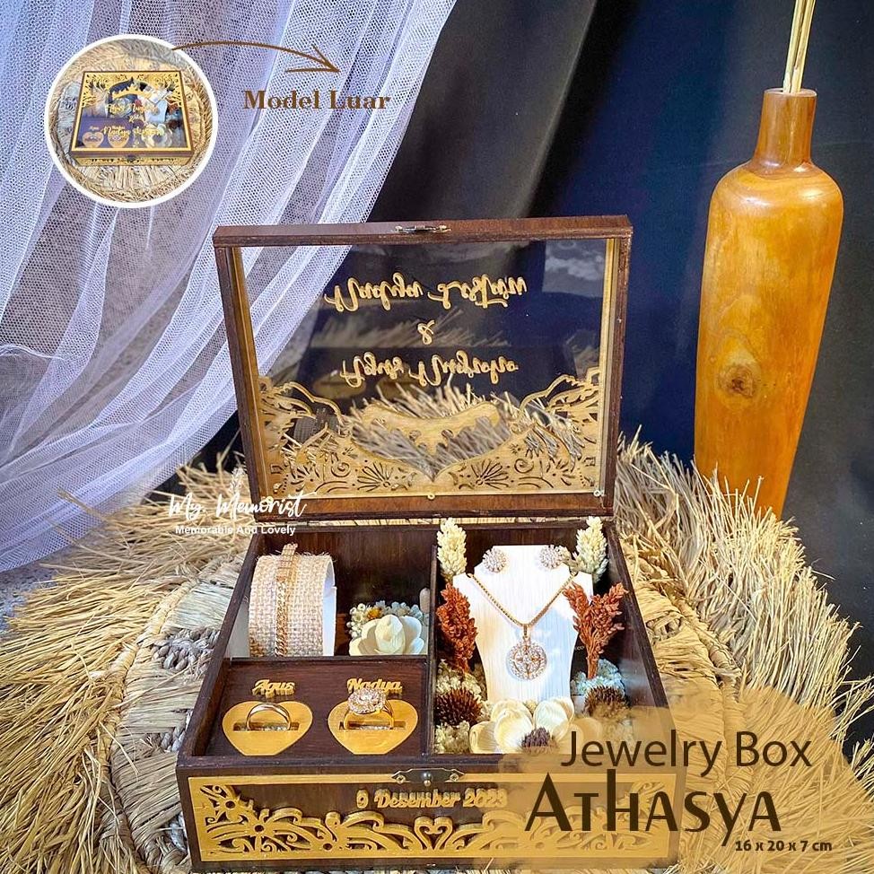 

Athasya Jewerly Box Laser Cutting /kotak Cincin Rustic /Ring Box/ tempat Dekorasi Bunga 16x20 cm coklat/gold