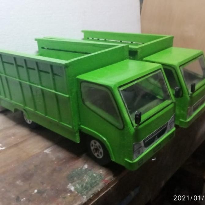 Truk Mainan Kayu Miniatur Mobil Mainan - Kuning